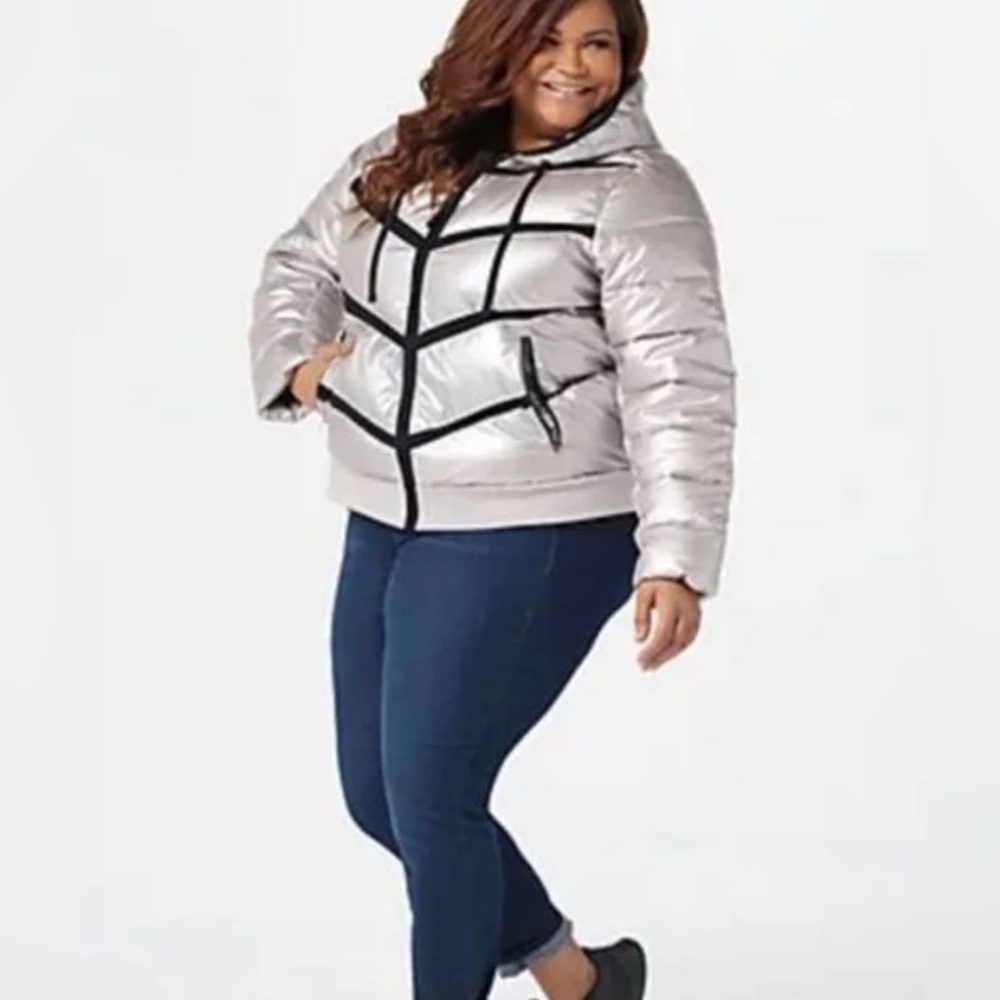 Zuda Women's Quilted Pearlized Puffer Hoodie Jacket Silver M